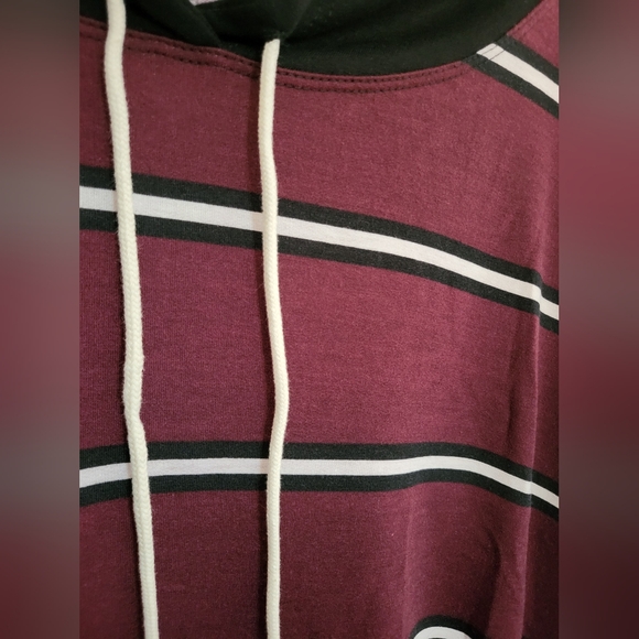 EMERALD Lightweight Wine Colored Striped Hoodie with Pockets. Size 2X. - Picture 3 of 5